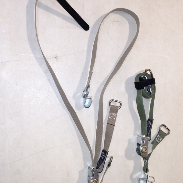 retractable tie downs